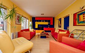 Spacious Central Magik