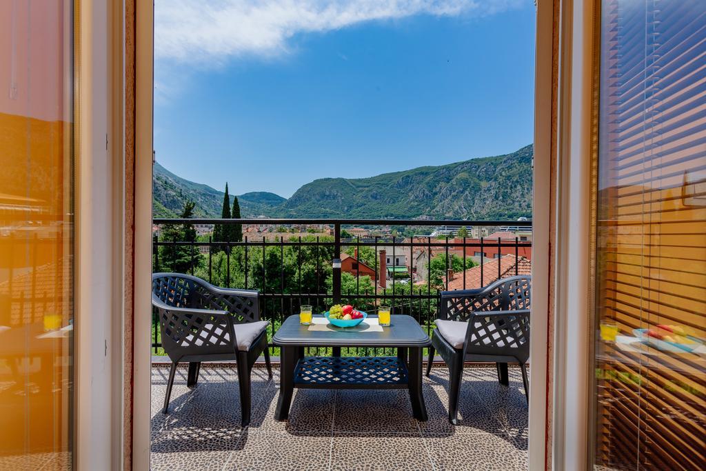 Spacious Central Magik Kotor Exterior photo