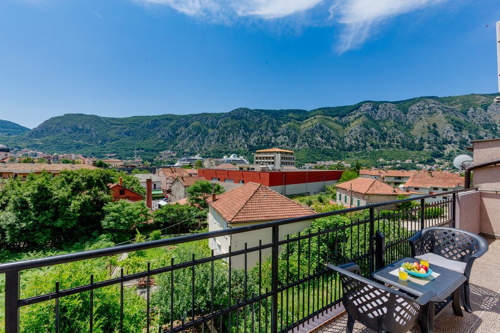 Spacious Central Magik Kotor Exterior photo