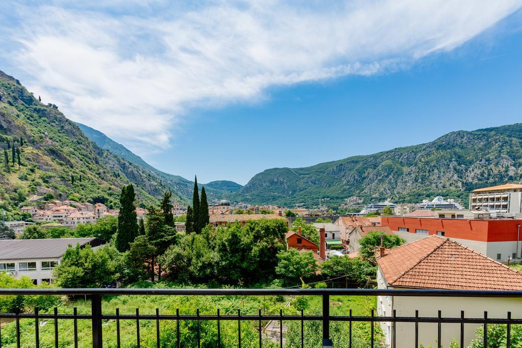 Spacious Central Magik Kotor Exterior photo
